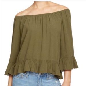 NWT Sanctuary crepe off the shoulder top